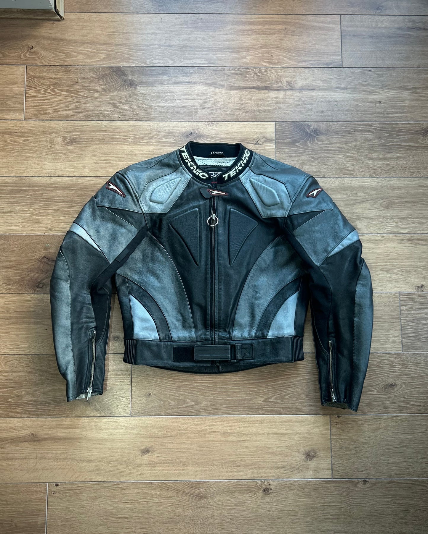 teknic black & grey leather biker jacket (M).