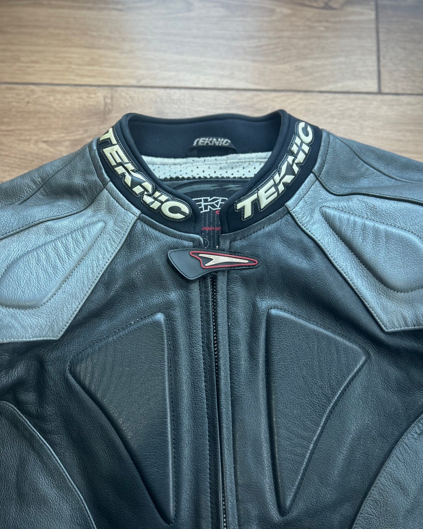 teknic black & grey leather biker jacket (M).